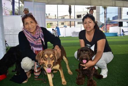 Vecinos y sus mascotas